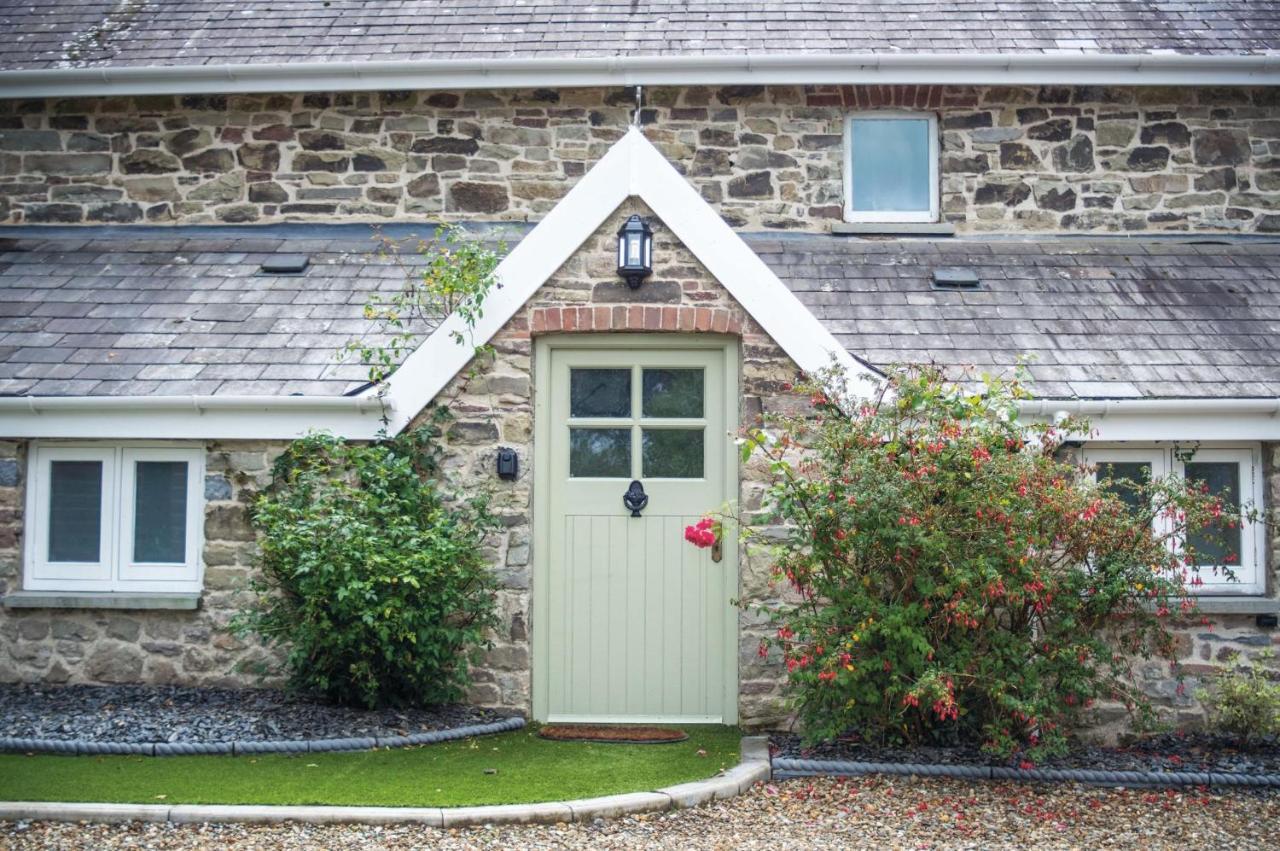The Lodge - 2 Bedroom Cottage - Princes Gate Ludchurch Exterior photo